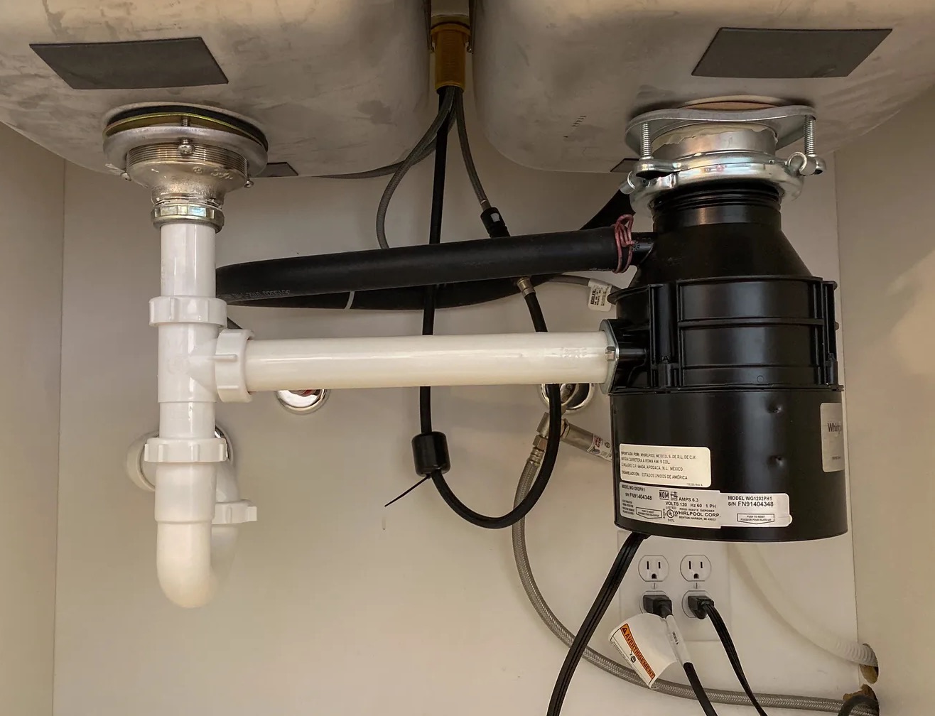 Leaky Garbage Disposal in Santa Monica, CA