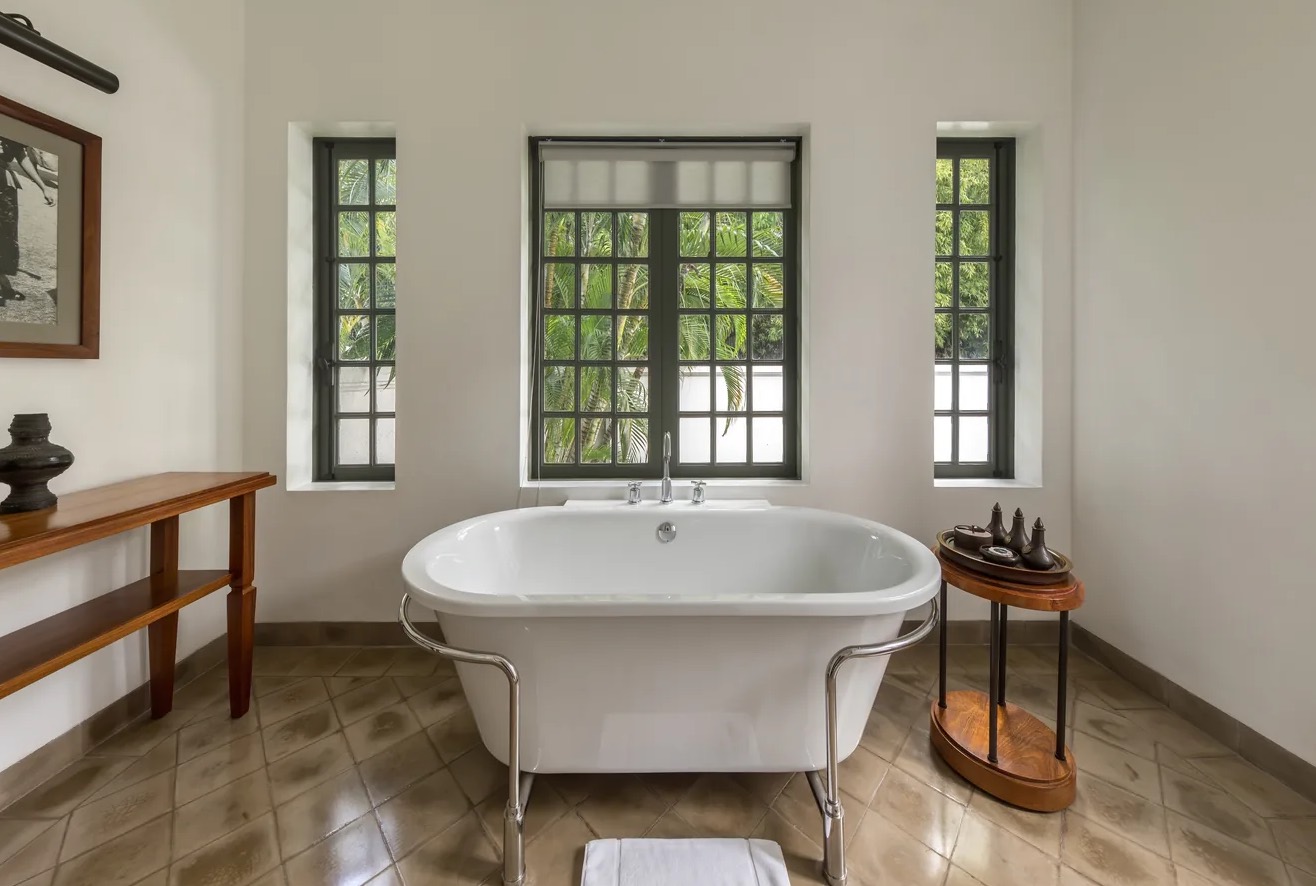 Bathroom Mold Removal in Palms, CA